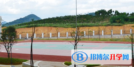 貴陽(yáng)觀山湖區(qū)中加國(guó)際學(xué)校怎么樣、好不好