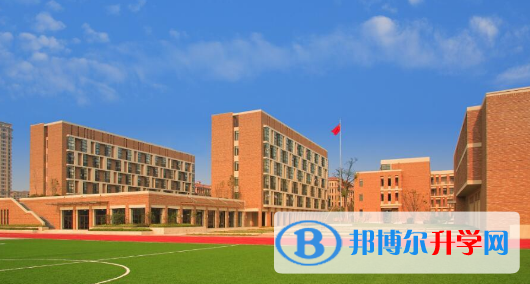 鄭州一八聯(lián)合國(guó)際學(xué)校網(wǎng)站網(wǎng)址 