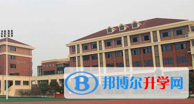 湖南中加學(xué)校2023年報名條件、招生要求、招生對象