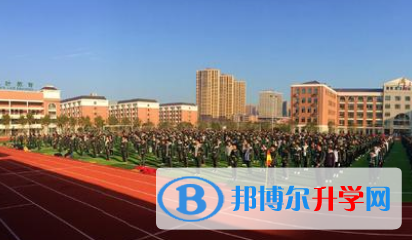 武漢楓葉國際學(xué)校2023年報名條件、招生要求、招生對象