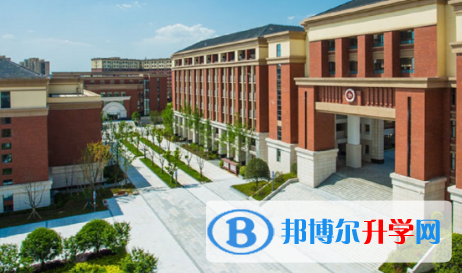 重慶第八中學(xué)國際部2023年招生辦聯(lián)系電話