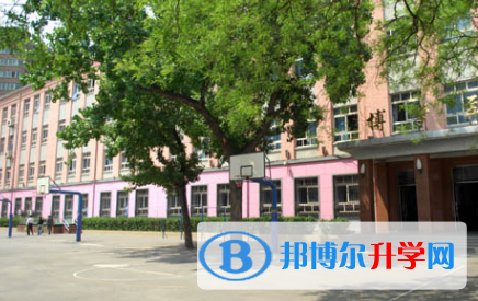 北京芳草外國(guó)語(yǔ)學(xué)校2023年招生辦聯(lián)系電話