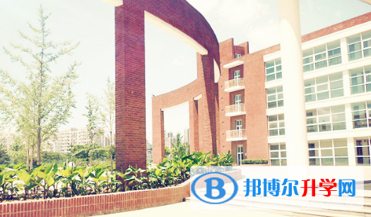 北京北外附屬外國語學校2023年學費、收費多少