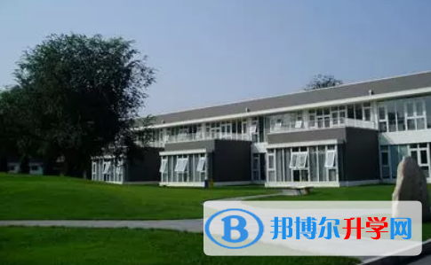 北京第一零一中學(xué)2023年學(xué)費(fèi)、收費(fèi)多少