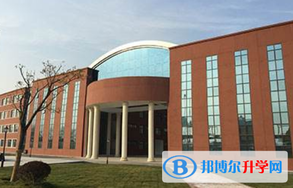 中加楓華國際學(xué)校初中部2020年報(bào)名條件、招生要求、招生對(duì)象