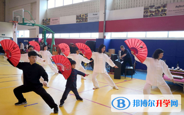 蘇州新加坡國(guó)際學(xué)校初中部2020年招生辦聯(lián)系電話