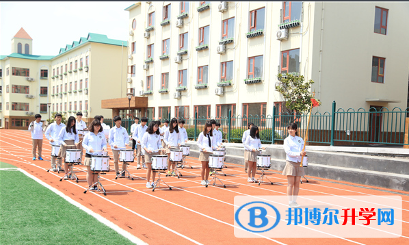青島銀河學(xué)校初中部2020年招生簡(jiǎn)章