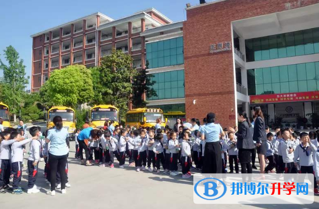 天問國際小學2020年報名條件、招生要求、招生對象