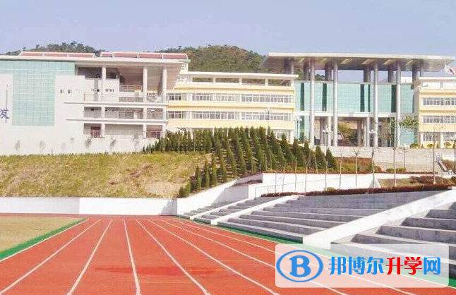 威海大光華國際學校初中部網站網址 