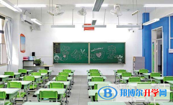 長春盈佳外國語學(xué)校小學(xué)部2020年學(xué)費(fèi)、收費(fèi)多少