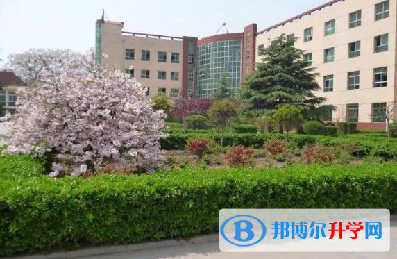 西安臨潼華樂學校初中部怎么樣、好不好
