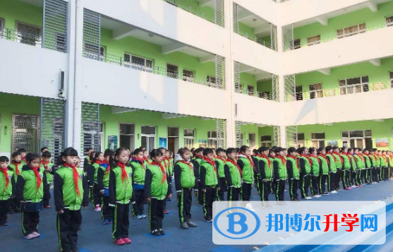 昆明世青國際學校初中部網站網址 