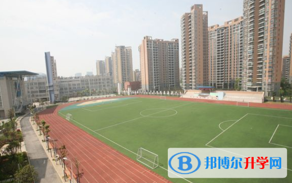 貴陽一中新世界國際學校高中部怎么樣、好不好