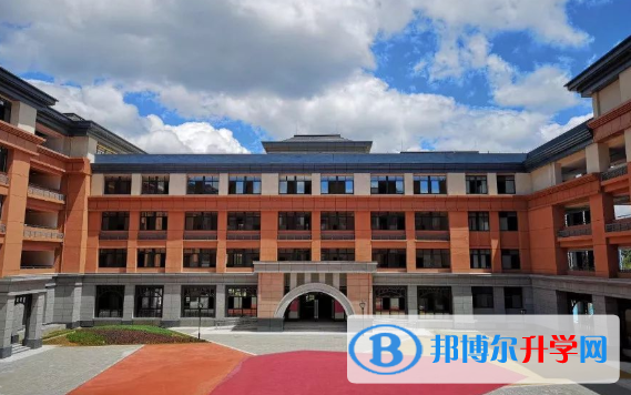 貴陽高新海嘉國際雙語學校初中部怎么樣、好不好