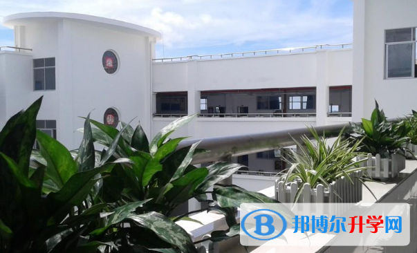 北海國際學校2020年招生辦聯(lián)系電話