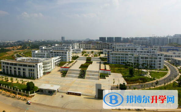 南寧二中國際部2020年學費、收費多少
