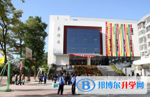 太原第五中學(xué)國際部萬柏林校區(qū)2020年學(xué)費、收費多少
