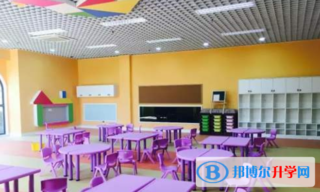 昆明呈貢青苗國際雙語學校初中部怎么樣、好不好