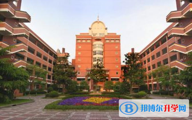 上海復(fù)興高級中學(xué)國際部2023年學(xué)費、收費多少
