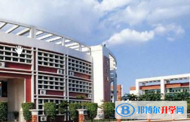 華師大一附中劍橋中心2020年招生辦聯系電話