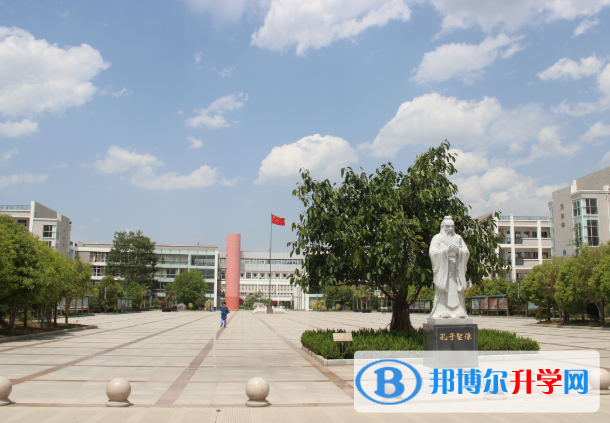 2020年臨滄中考可以報哪些學校