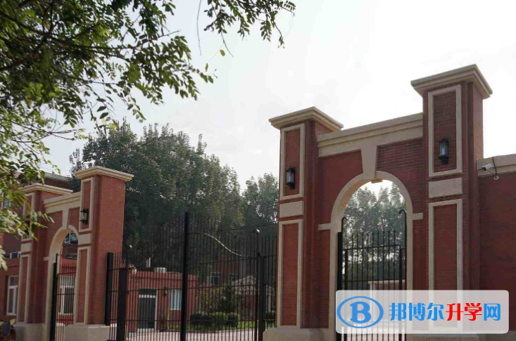 北京新橋外國語學校網站網址 