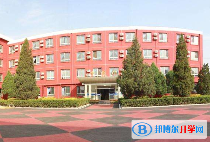 北京中關村外國語學校國際部2023年學費、收費多少