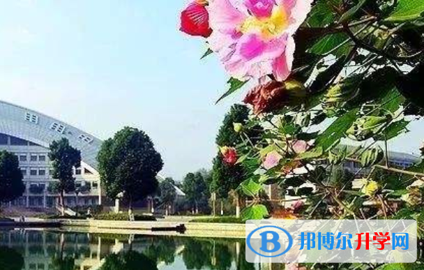 北京劍橋國(guó)際學(xué)校2023年招生辦聯(lián)系電話