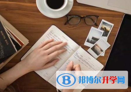 2021年迪慶中考報考指南