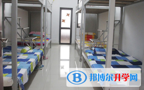 德江玉龍中學2021年宿舍條件