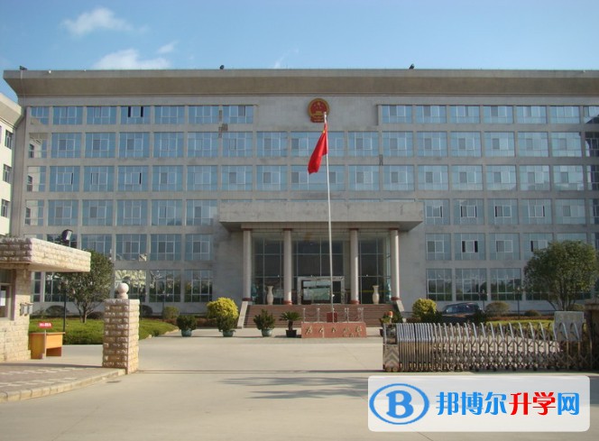 祿勸彝族苗族自治縣第一中學2021年招生簡章