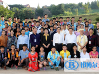西雙版納州民族中學(xué)2025年報(bào)名條件、招生要求、招生對(duì)象
