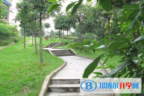黔江民族中學地址在哪里