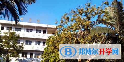 四川省犍為縣孝姑中學2022年學費、收費多少