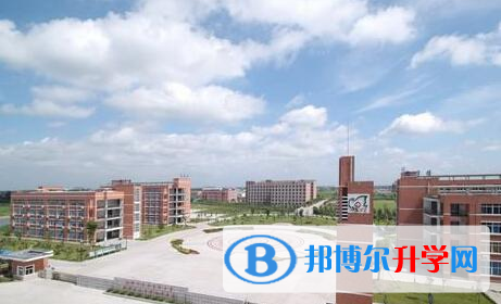 貴州省銅仁地區(qū)德江縣第二中學(xué)2021年招生計(jì)劃