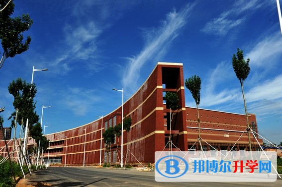 四川省廣漢市第六中學網站網址 