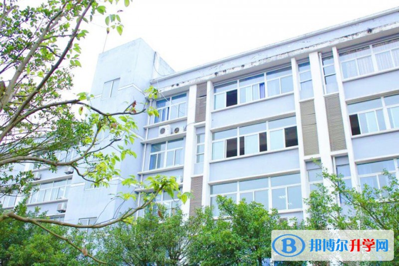 永川萱花中學2021年招生辦聯系電話