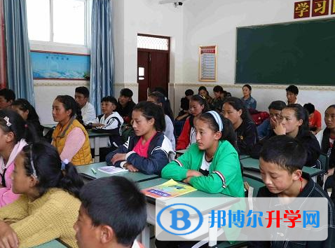 甘孜縣民族中學(xué)2021年報(bào)名條件、招生要求、招生對(duì)象