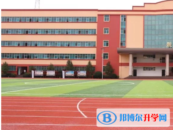 曲靖市麒麟區第一中學怎么樣、好嗎