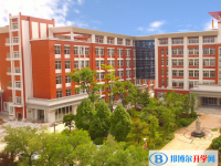曲靖市麒麟?yún)^(qū)第一中學2025年招生計劃