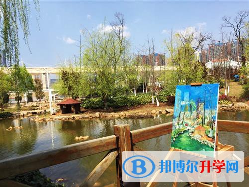 昆明第十中學(xué)2021年招生簡(jiǎn)章