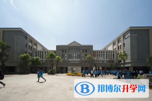 昆明市第八中學2021年宿舍條件
