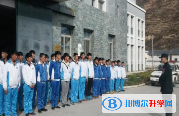 松潘縣中學校2021年招生簡章