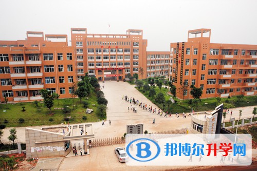 屏山縣中學(xué)2021年學(xué)費、收費多少