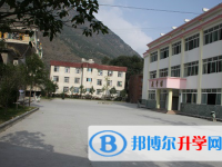 瀘定縣第二中學(xué)2025年排名