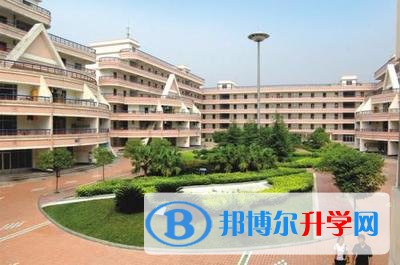 四川省綿陽中學(xué)2021年招生錄取分?jǐn)?shù)線