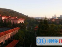 貴州省興義市第八中學(xué)2025年學(xué)費(fèi)、收費(fèi)多少