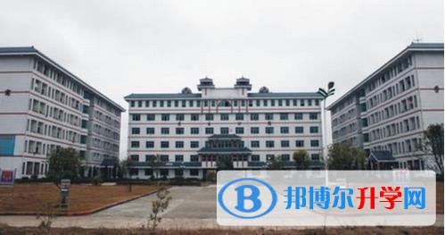 黎平第一民族中學(xué)2021年報名條件、招生要求、招生對象 