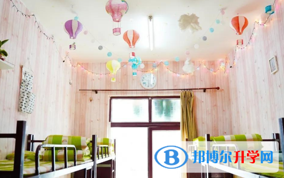 樂至縣石湍中學2021年宿舍條件