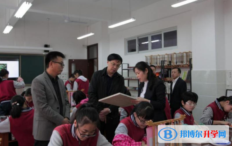 成都市第四十中學校2022年學費、收費多少